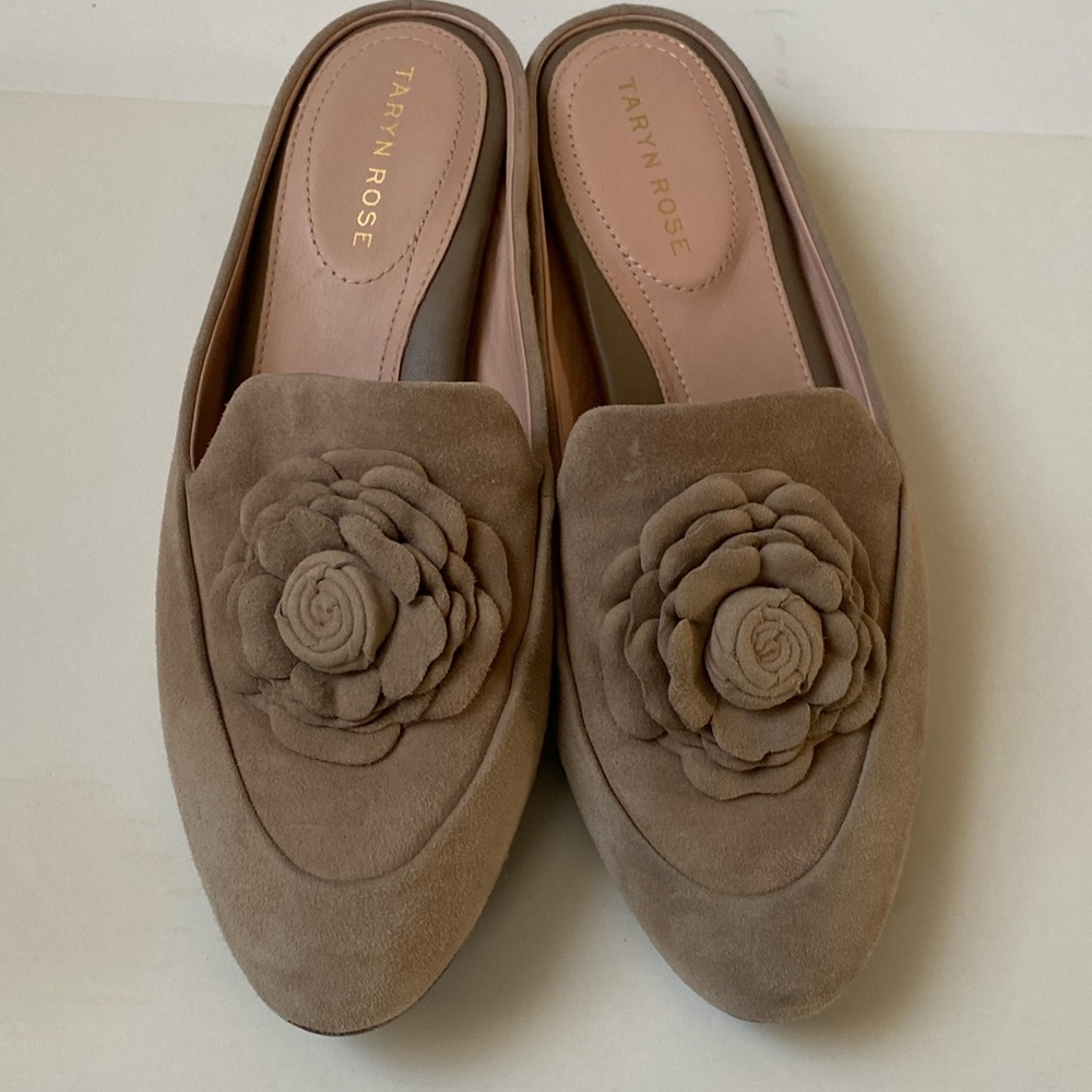 Taryn Rose Blythe Genuine Suede Mules/Flats 3D Flower Size 7B/37 - Picture 3 of 13